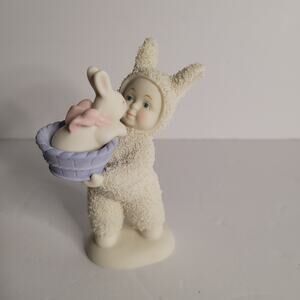 Department 56 Snowbunnies "A Basket Of Love" Figurine